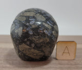 3.5" Llanite / Que Sera Skull